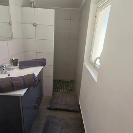 Climatisee Avec Piscine Privee, Proche Mer A Sainte-maxime, 6 Chambres, 8-10 Pers, Parking, Wifi - Fr-1-780-83 * Sainte-Maxime