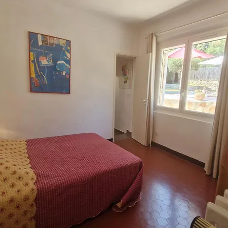 Climatisee Avec Piscine Privee, Proche Mer A Sainte-maxime, 6 Chambres, 8-10 Pers, Parking, Wifi - Fr-1-780-83