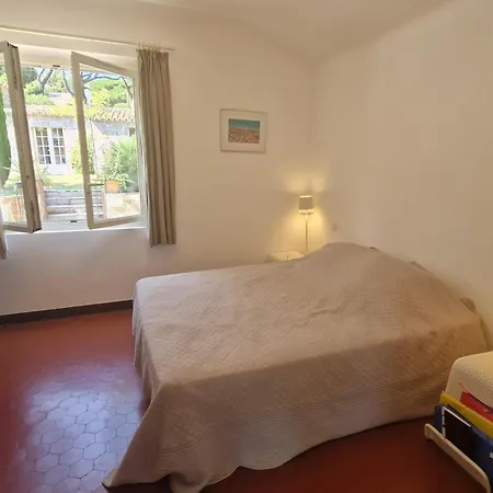 Climatisee Avec Piscine Privee, Proche Mer A Sainte-maxime, 6 Chambres, 8-10 Pers, Parking, Wifi - Fr-1-780-83 Villa Sainte-Maxime