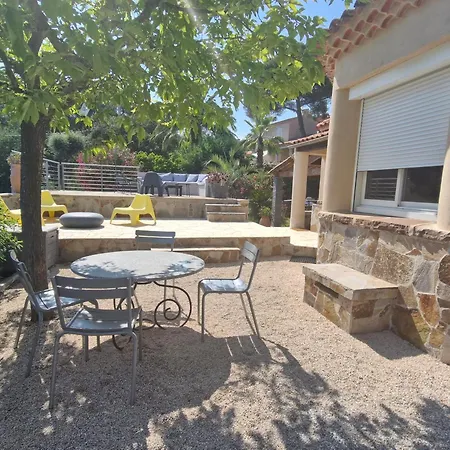Villa Climatisee Avec Piscine Privee, Proche Mer A Sainte-maxime, 6 Chambres, 8-10 Pers, Parking, Wifi - Fr-1-780-83 *