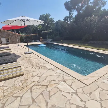 Climatisee Avec Piscine Privee, Proche Mer A Sainte-maxime, 6 Chambres, 8-10 Pers, Parking, Wifi - Fr-1-780-83 *
