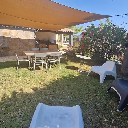 Villa Climatisee Avec Piscine Privee, Proche Mer A Sainte-maxime, 6 Chambres, 8-10 Pers, Parking, Wifi - Fr-1-780-83